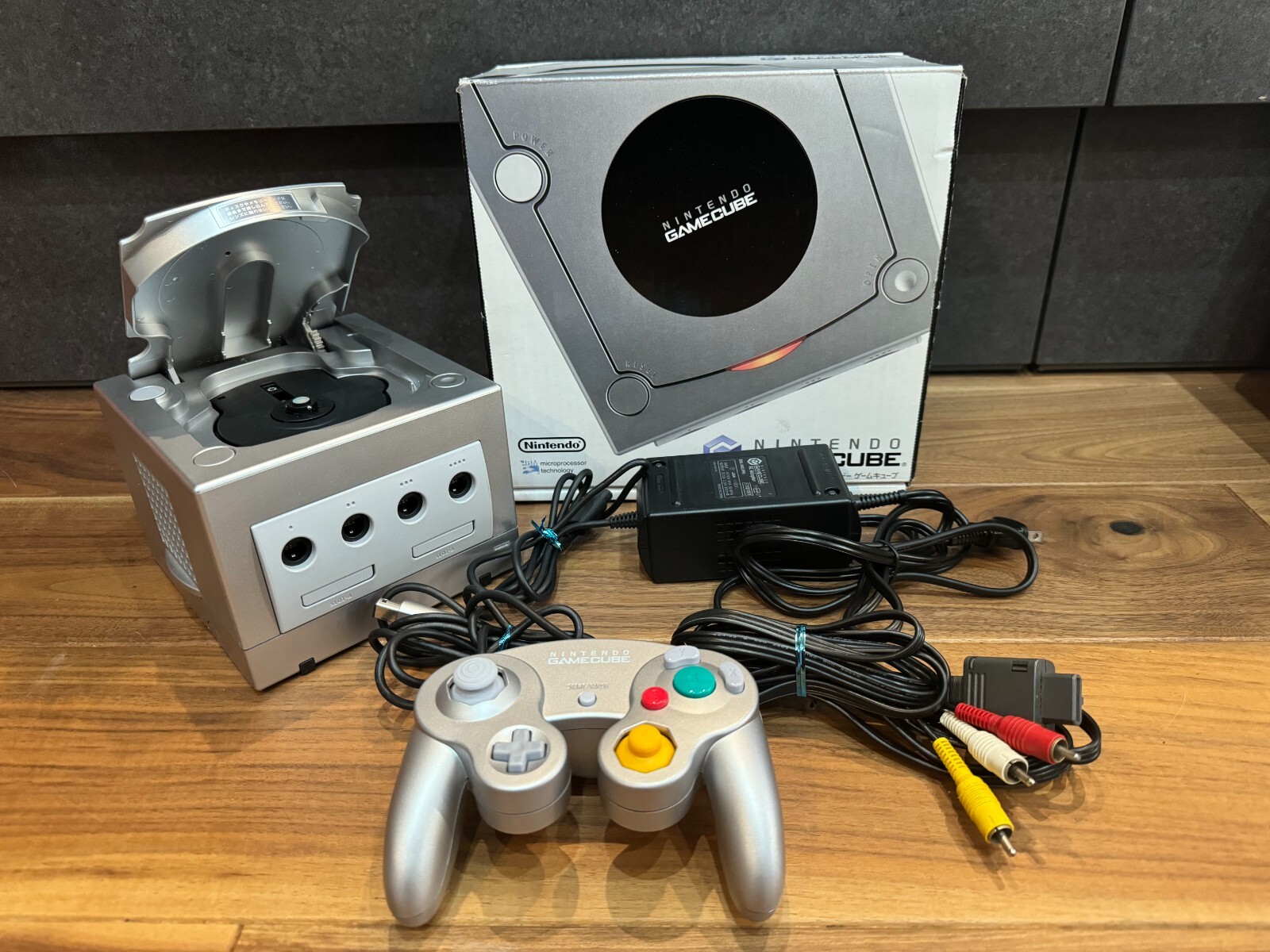 Nintendo GameCube GC Game Console – Full Color Accessories Read US/Canada Discs
