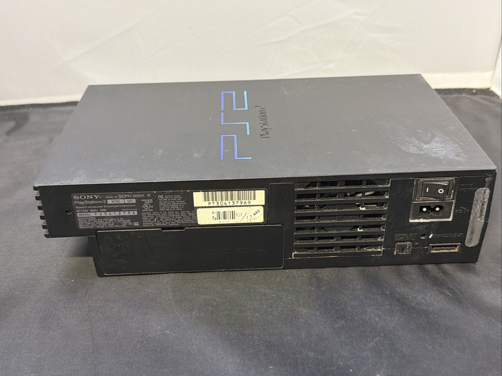 Sony PlayStation 2 SCPH-30001 PS2 Fat Console Only Parts/Repair Powers On