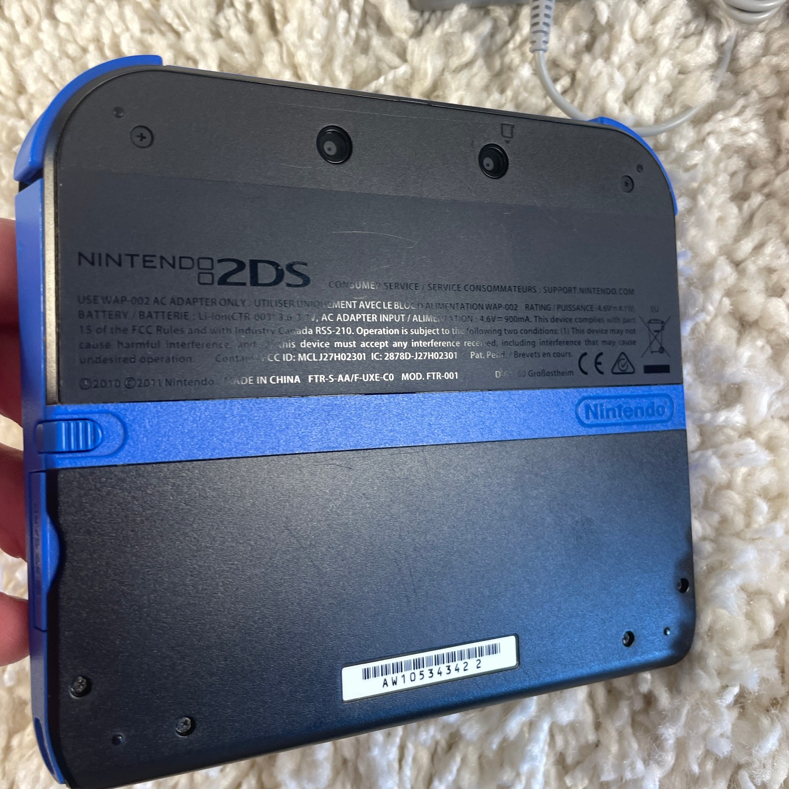 Nintendo 2DS Blue Black Handheld Mario Kart 7 Bundle FTR-001 Complete CIB