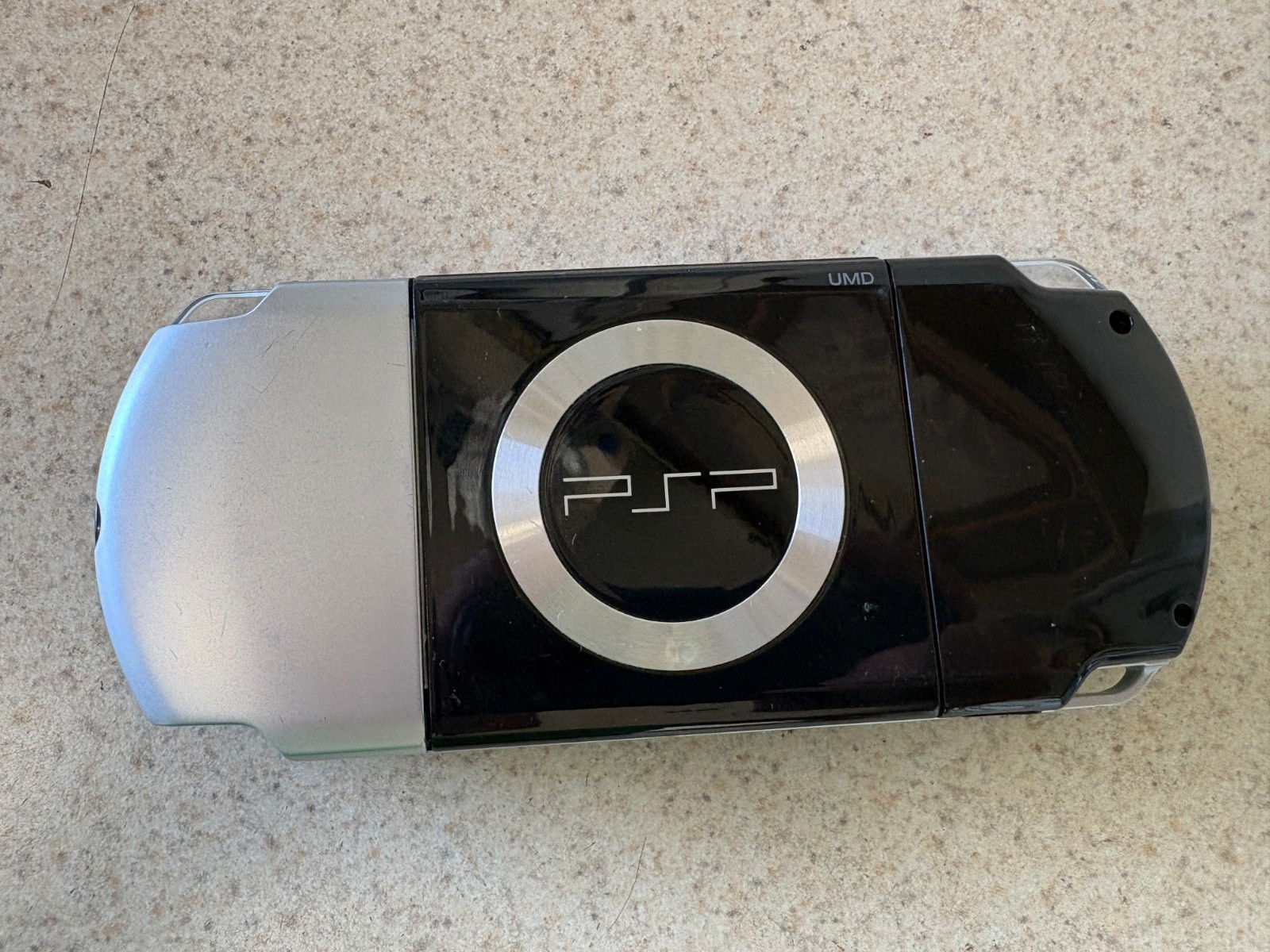 Sony PSP 2001 Handheld Console Bundle with Charger + New Battery