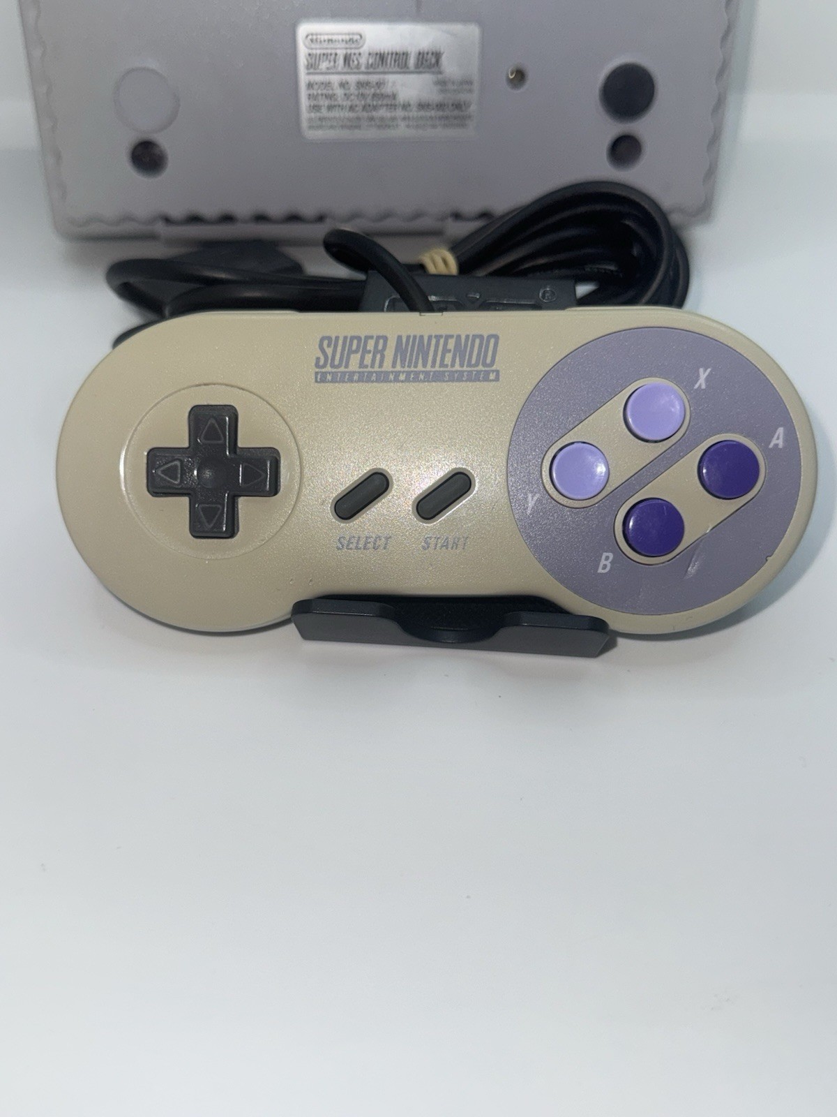 Nintendo SNES Console with Controller and 3 Games Street Fighter Turbo SNS-001