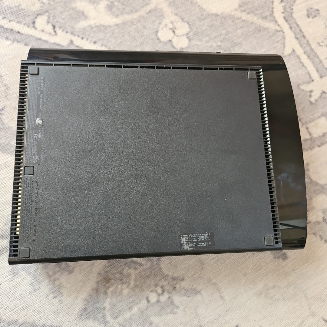 Sony PlayStation 3 (PS3) Super Slim 2500GB CECH-4001B Console And Power Cord
