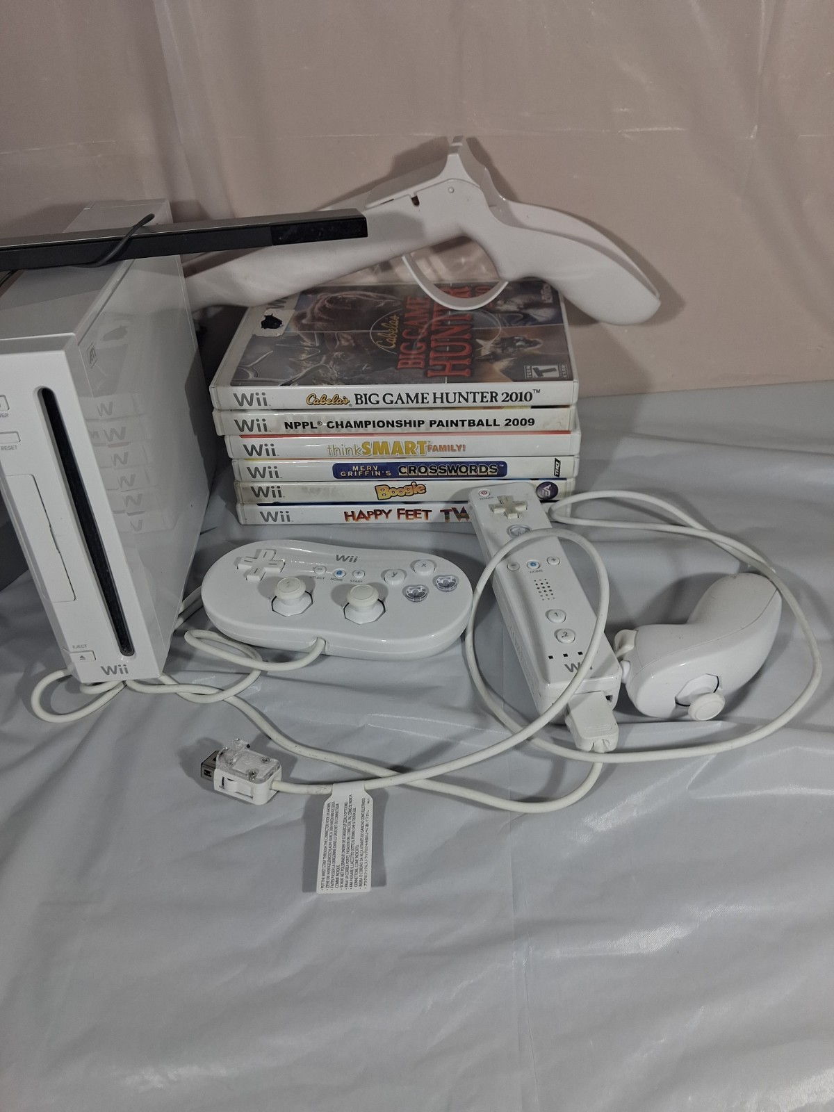 Wii Bundle 6 Games Console W/accessories, Tested Works Tv Not Included