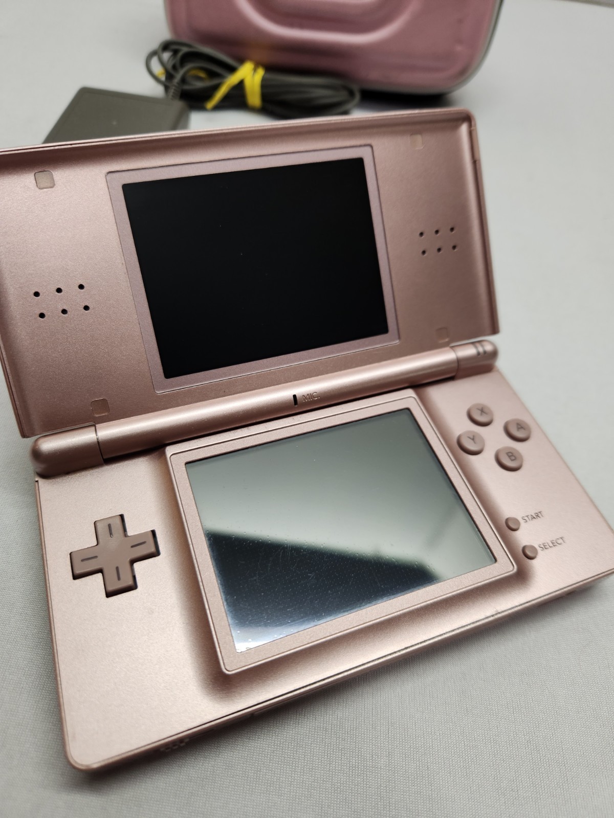 Nintendo DS Lite Metallic Rose -Case, Charger Bundle Lot