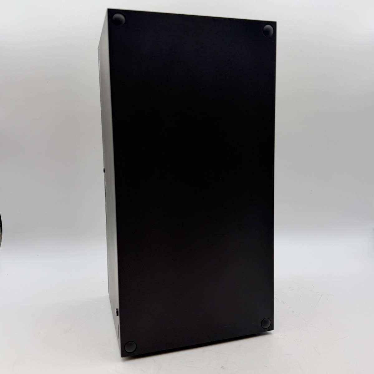 Microsoft Xbox Series X 1TB Console Gaming System 1882 (CP1022070)