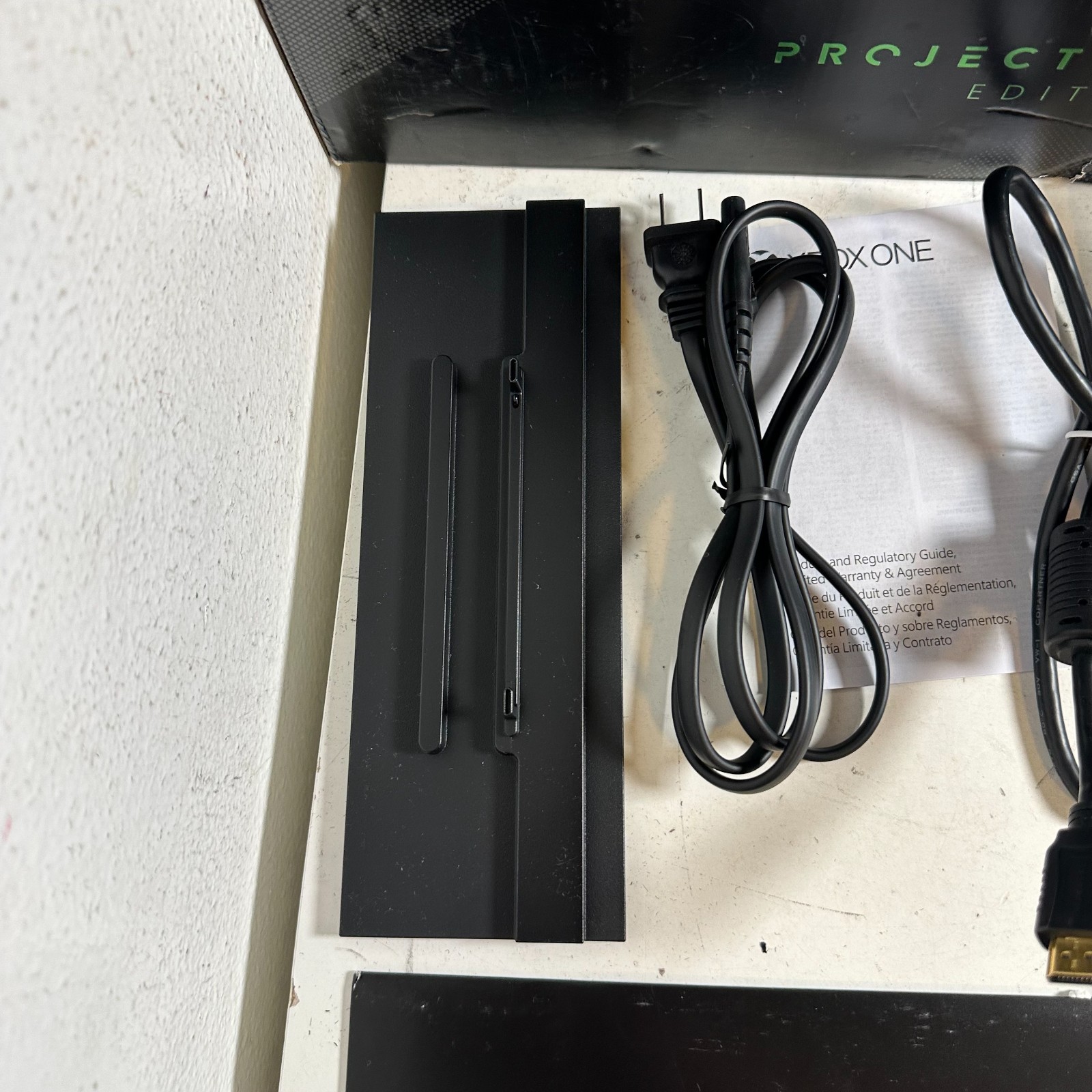 XBox One X PROJECT SCORPIO EDITION Console CIB TESTED 1 TB 2017