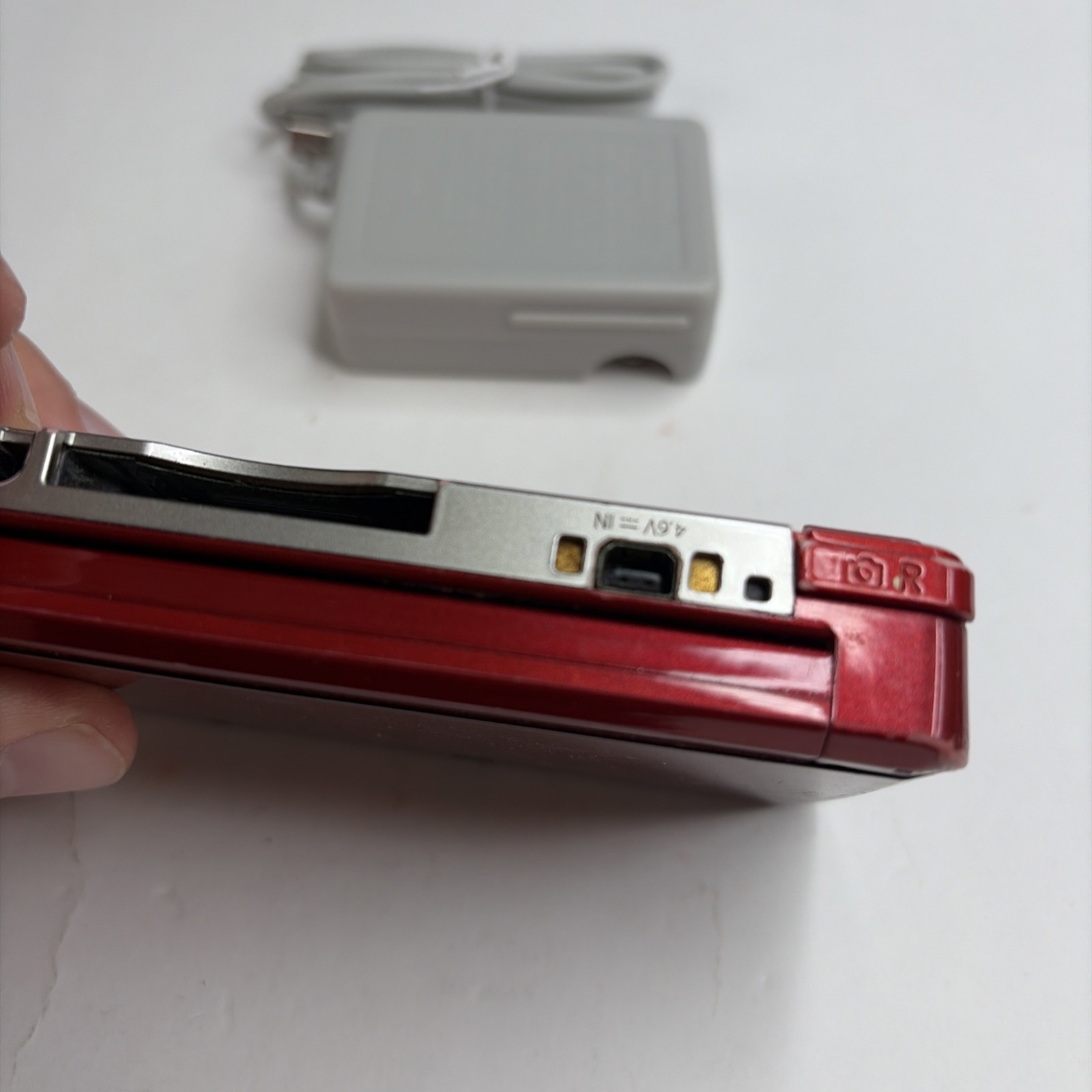 Nintendo 3DS System – Red Region USA, Charger US Model