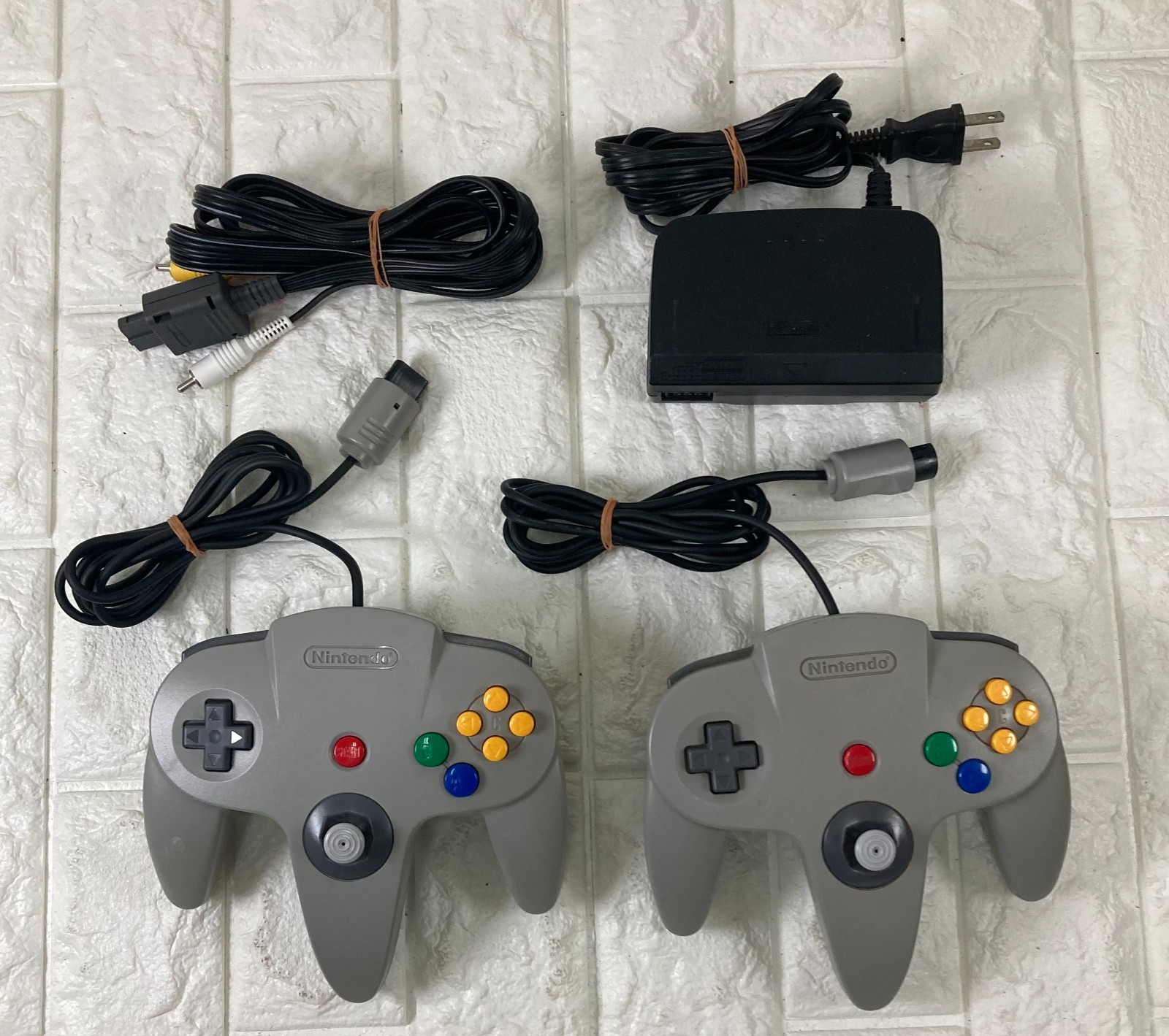 Nintendo 64 N64 Console Black 2 Controllers Expansion Pack 10 Games USA/JPN #015