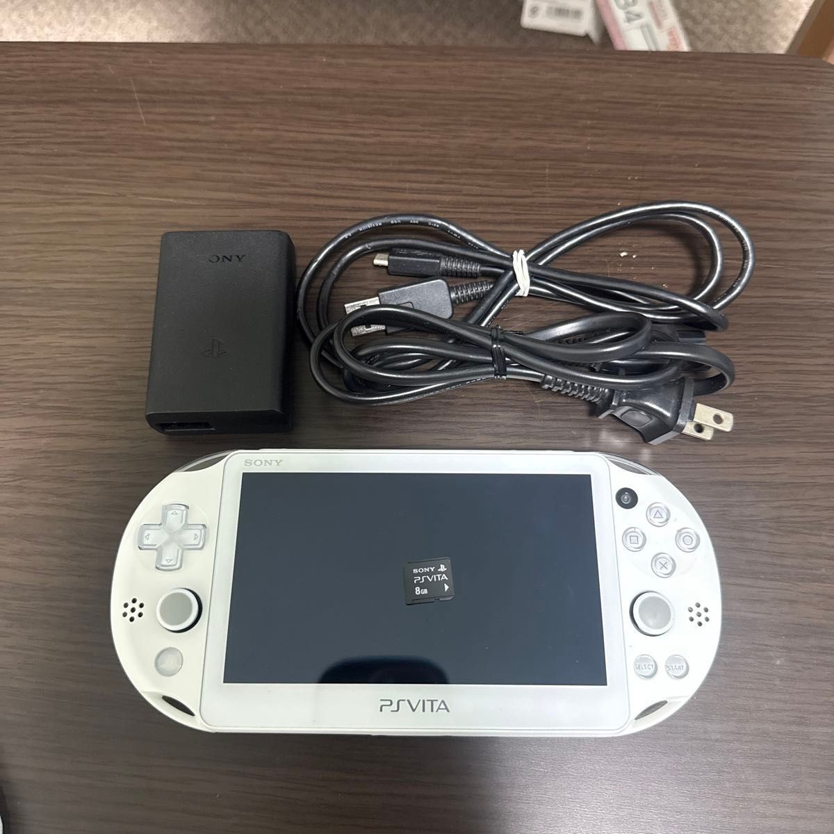 Excellent SONY PS Vita PCH-2000 Console White w/charger