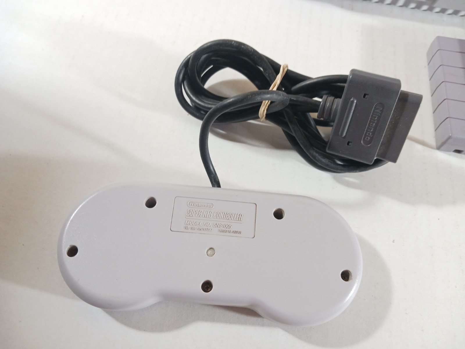 Super Nintendo 1 Chip SNES Console Bundle 1CHIP Lot Controller Cords New Pads
