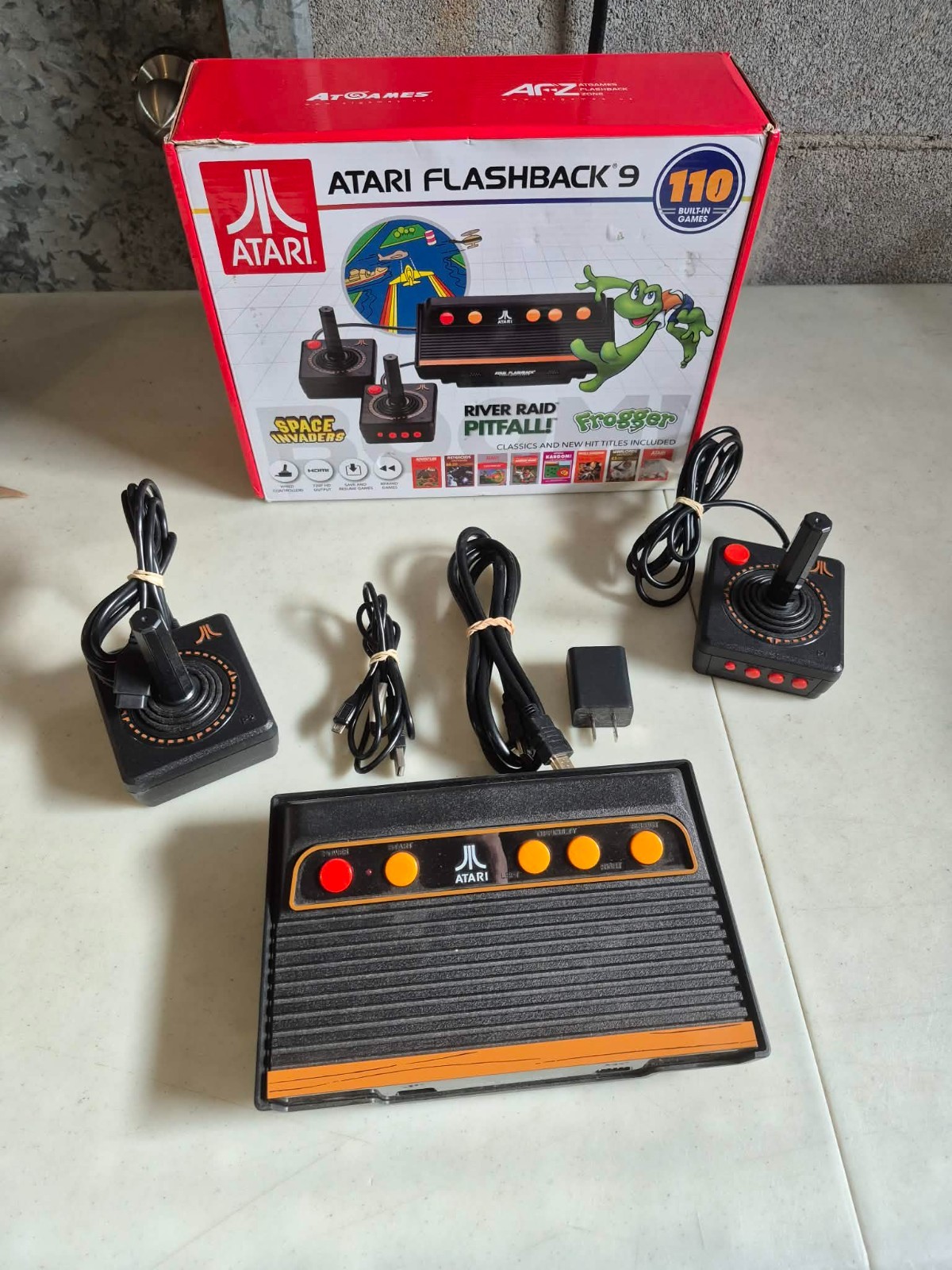 Atari Flashback 9 HDMI Retro Console Built-in Games 2 Controllers WORKS IN BOX