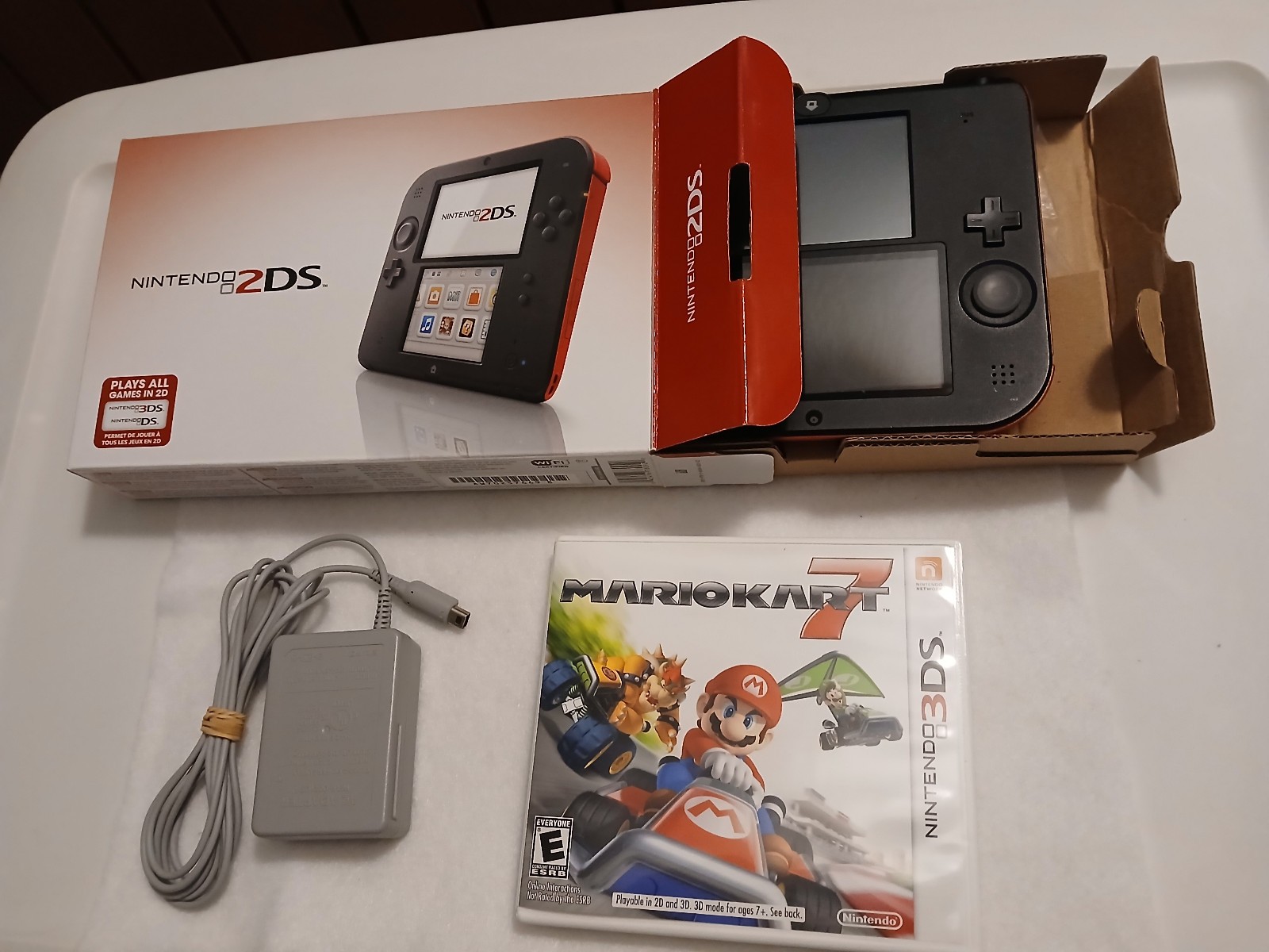 Nintendo 2DS Red/Black-Great Cond, Tested, Charger, Stylus, 4GB SD Card, MK-7