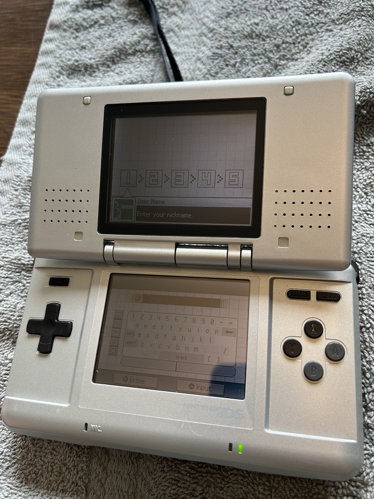 Nintendo DS NTR-001 Silver Handheld Console NTSC-J Japan Touchscreen