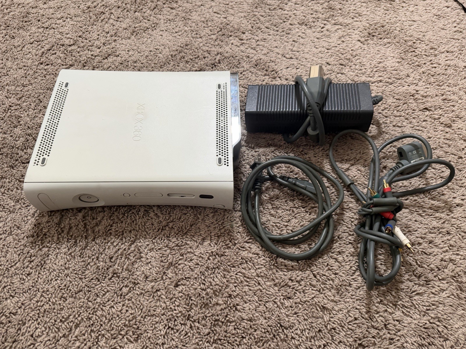 Xbox 360 White 20GB HDD Fat Console With Cables