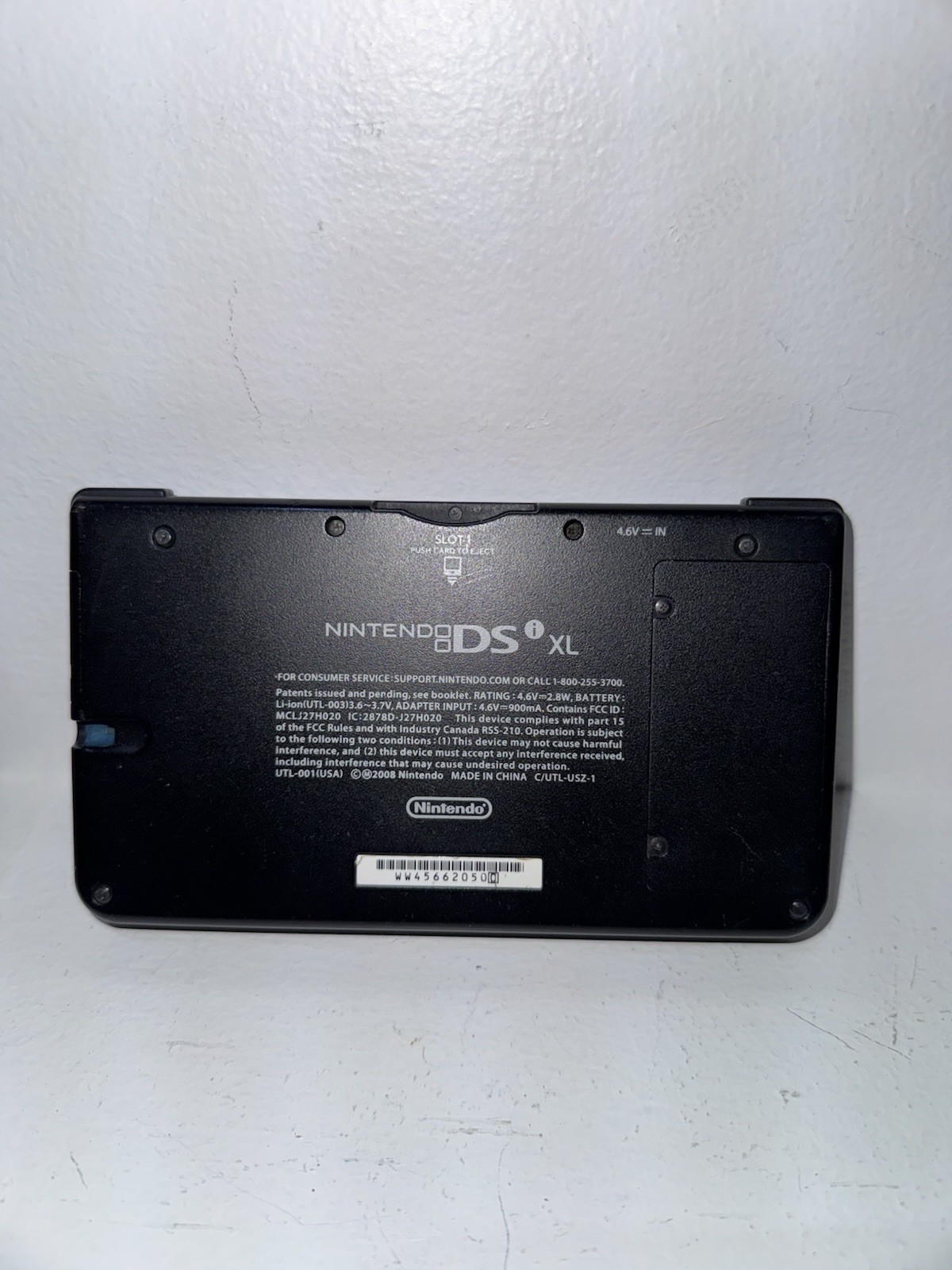 Nintendo DSi XL Handheld System – Midnight Blue + Game