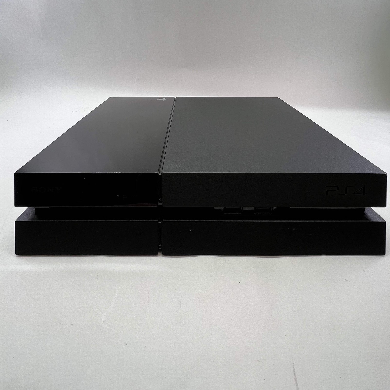 Sony PlayStation 4 PS4 500GB MB071766331 + HDMI Cable + Power Cable + Genuine Co