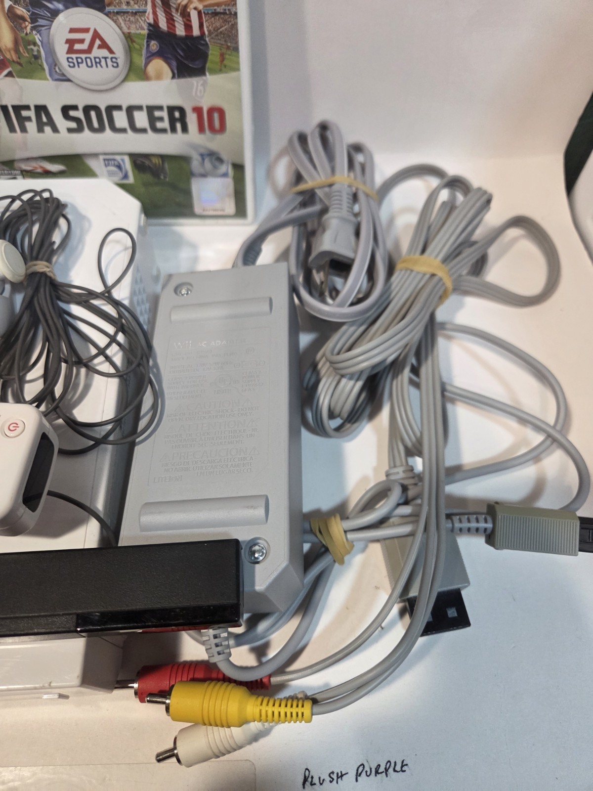 Nintendo Wii 512MB Console White Tested Working with Bar Cables 2 Games