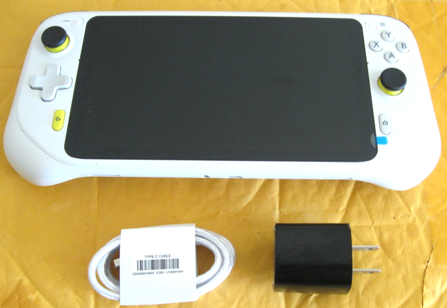 Logitech GR0006, G CLOUD Handheld Gaming Console Portable 1080P 7-In Touchscreen