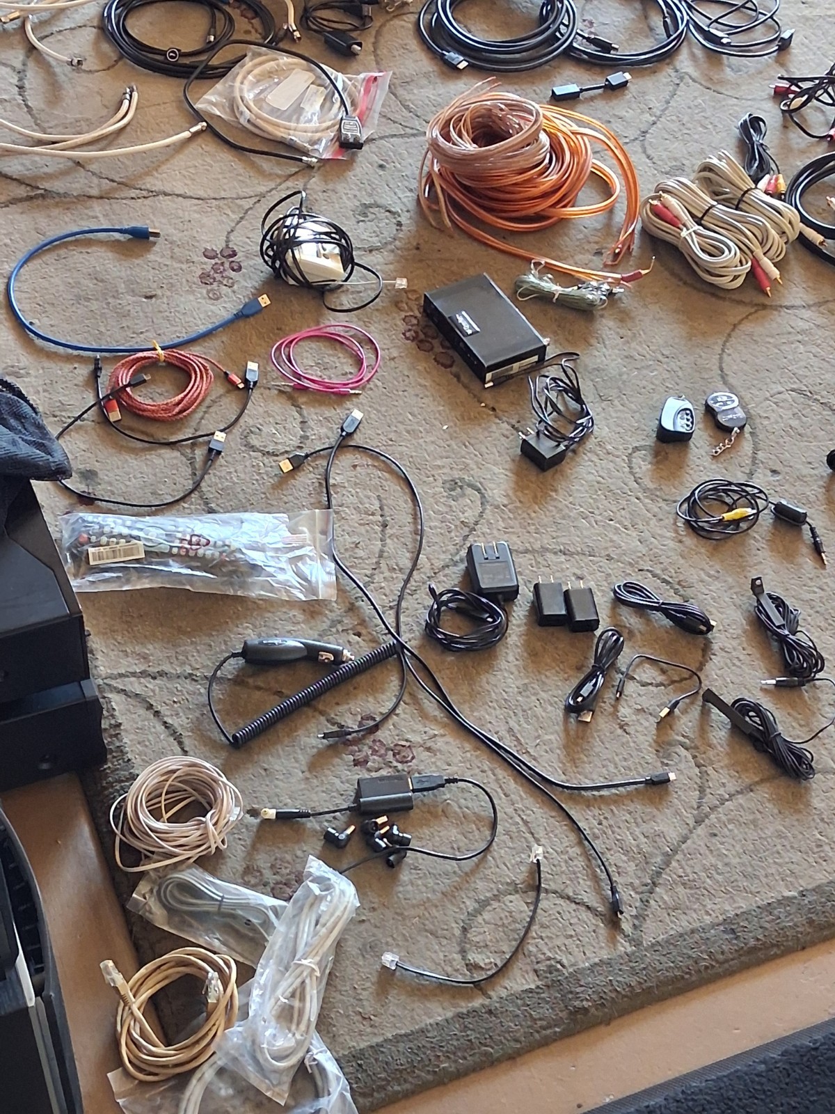 Vintage ✨️ Used PWR Cords,Cables,Hdmi,RCA,Sony Playstation 2 Cables ,All In PICS