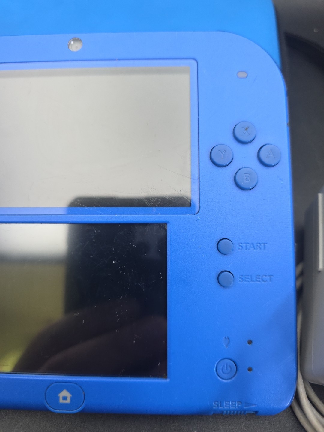 Nintendo 2DS Red Black Handheld System Wi-Fi with Charger, Case And Mario 2