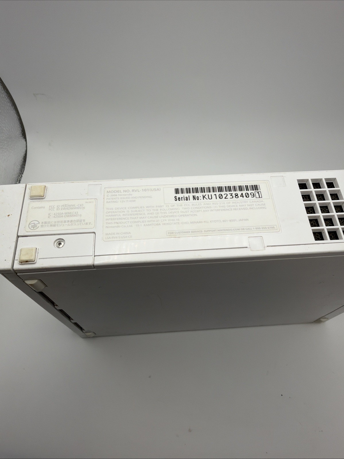 Nintendo Wii Home Console White W/ 2 Wii motes, Pro Controller, Sensor Tested