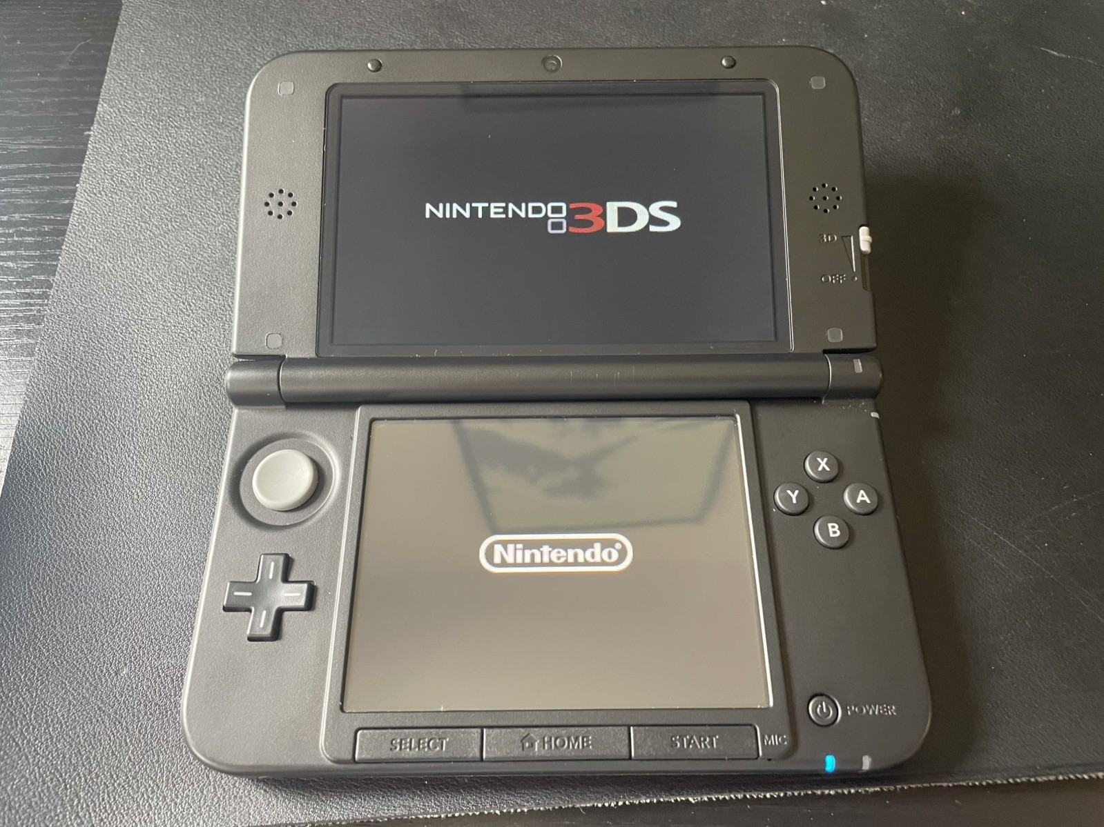 Nintendo 3DS XL Red Black Handheld Console SPR-003 USA Charger Stylus Bundle