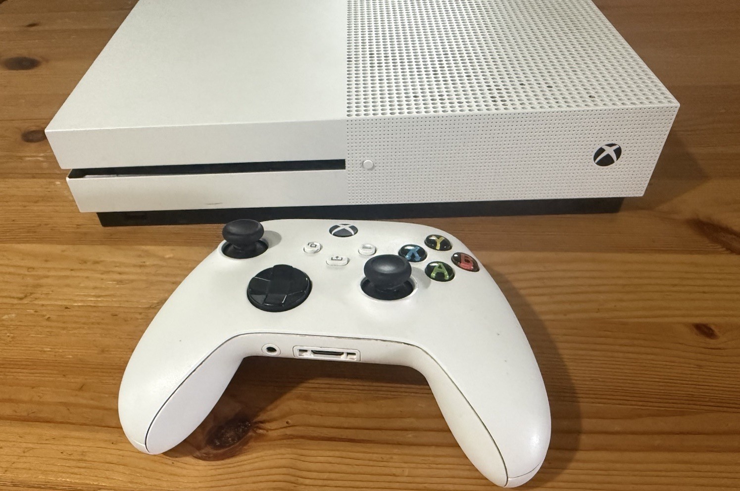 Microsoft Xbox One S 500 GB Console – White