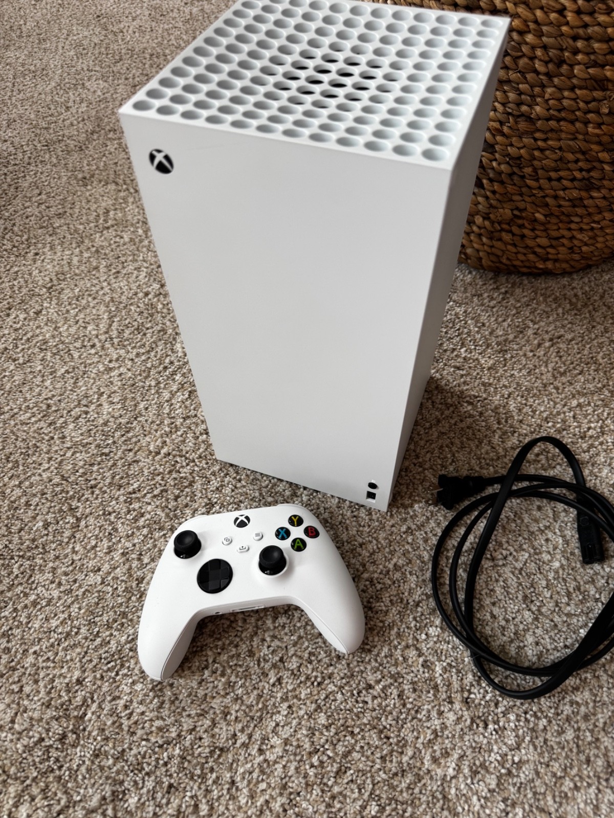 Microsoft Xbox Series X All-Digital 1TB Console Gaming System White 1882 MINT