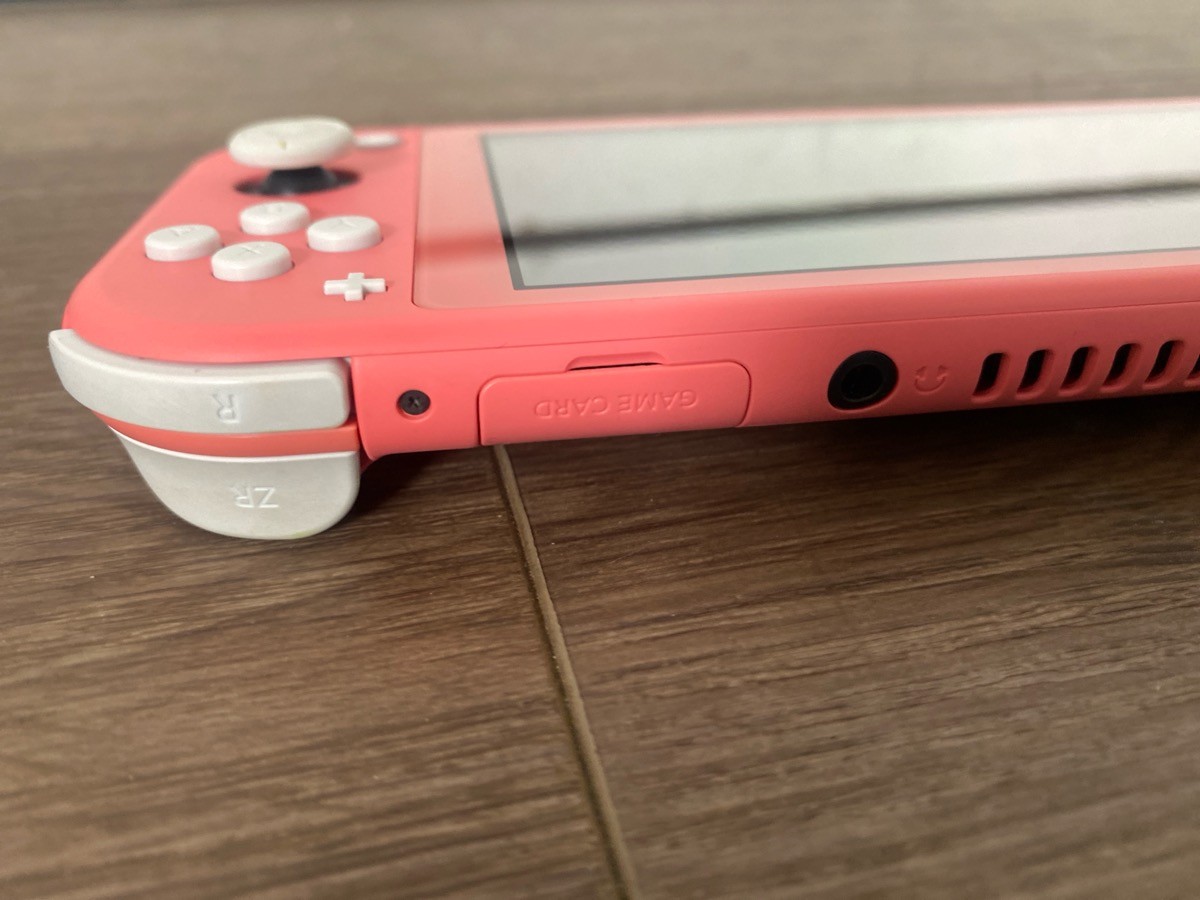 NINTENDO SWITCH LITE HANDHELD – HDH-001 CORAL PINK WITH CHARGER (WCP038445)
