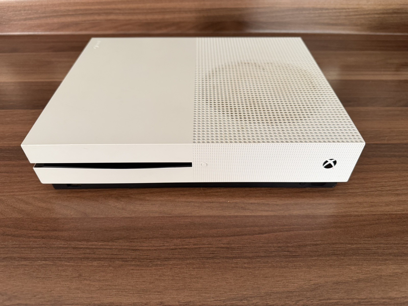 XBOX ONE S 500GB WHITE BUNDLE + 4 GAMES, 1 CONTROLLER & CORDS : TESTED & WORKING