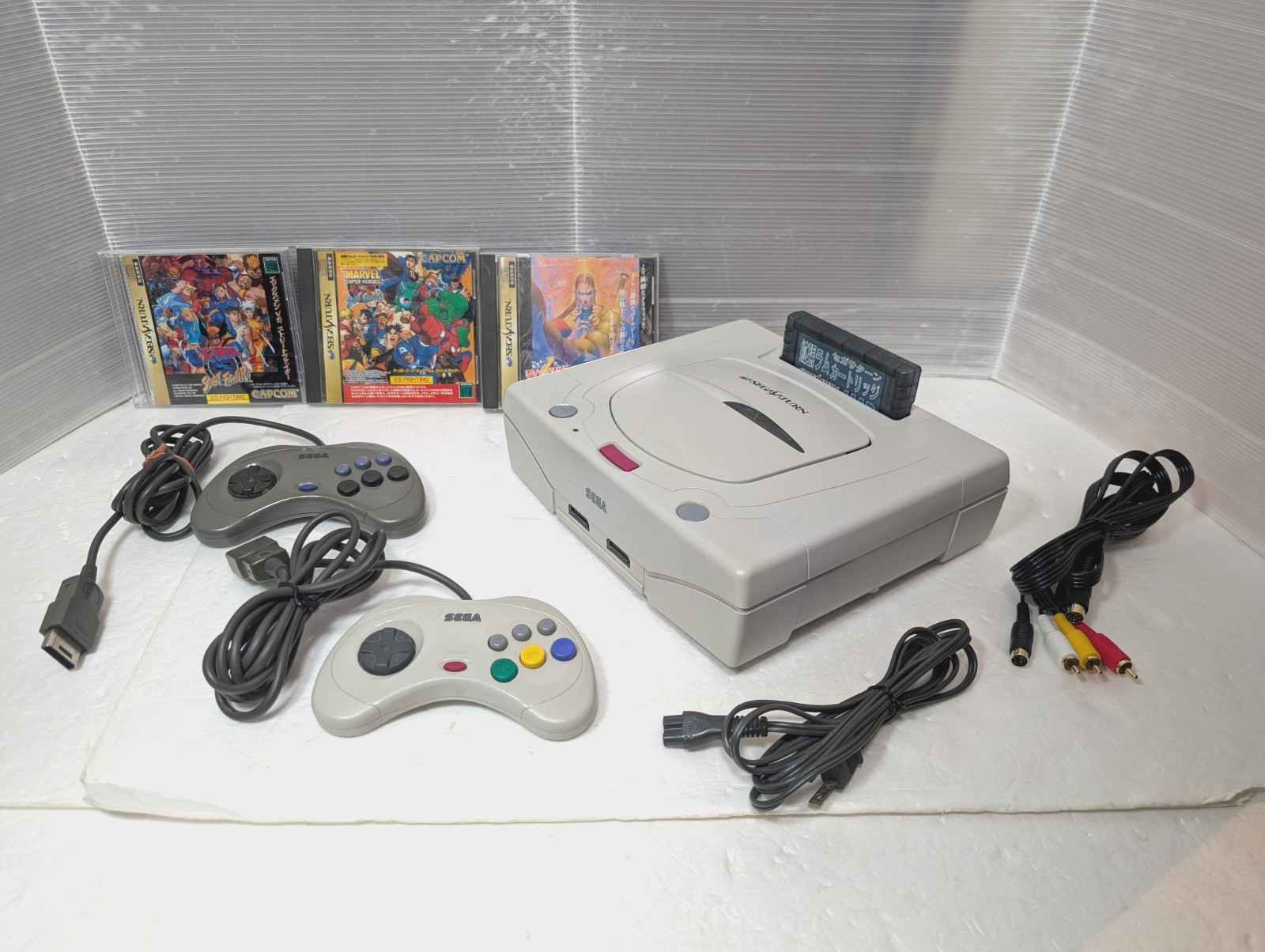 Sega Saturn White Console 4MB RAM MARVEL Super Heroes VS Street Fighter Japan