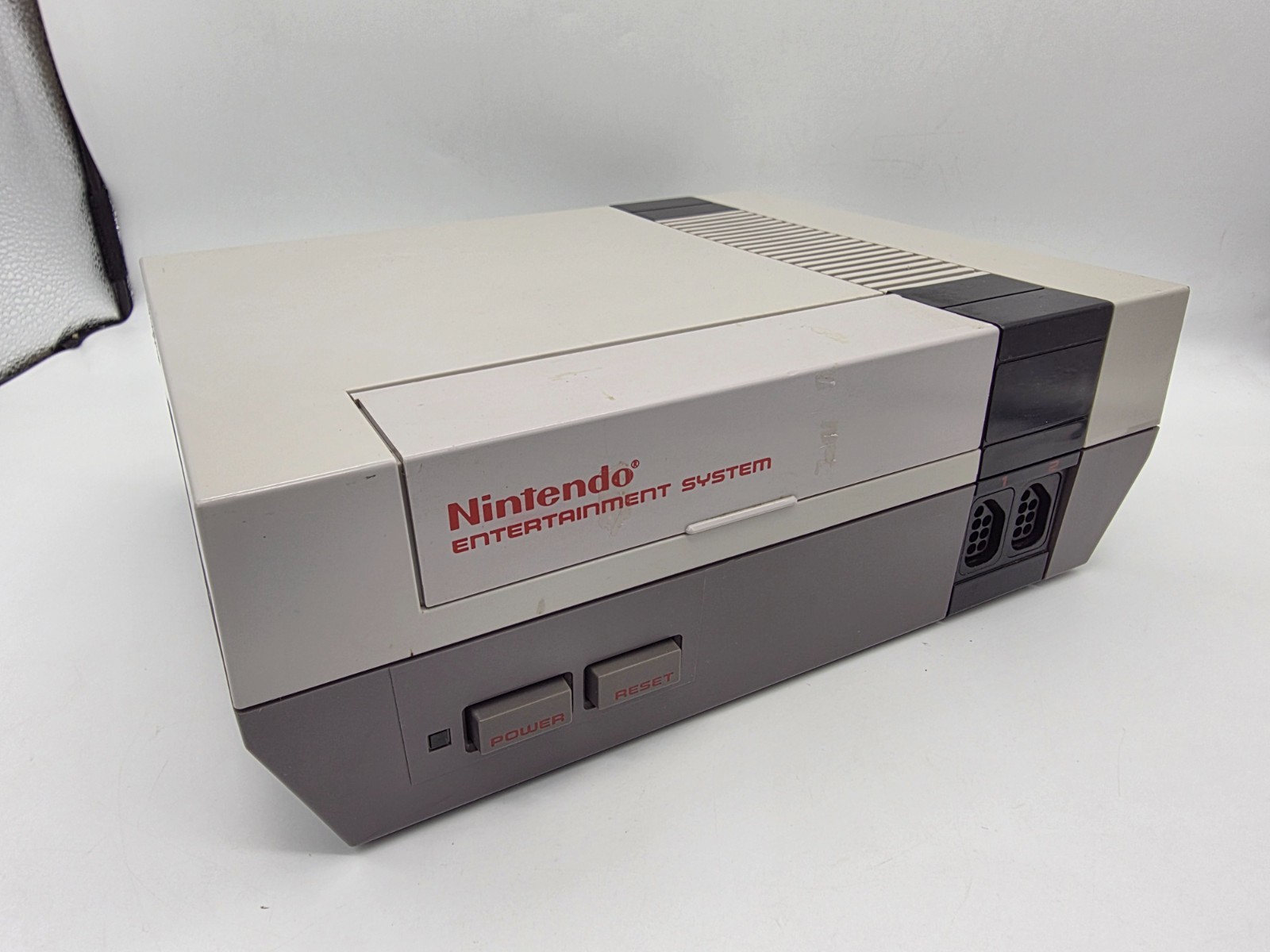 NES Nintendo System Console Bundle w/ 3 Games 2 Remotes Fresh Pins Mario Tested