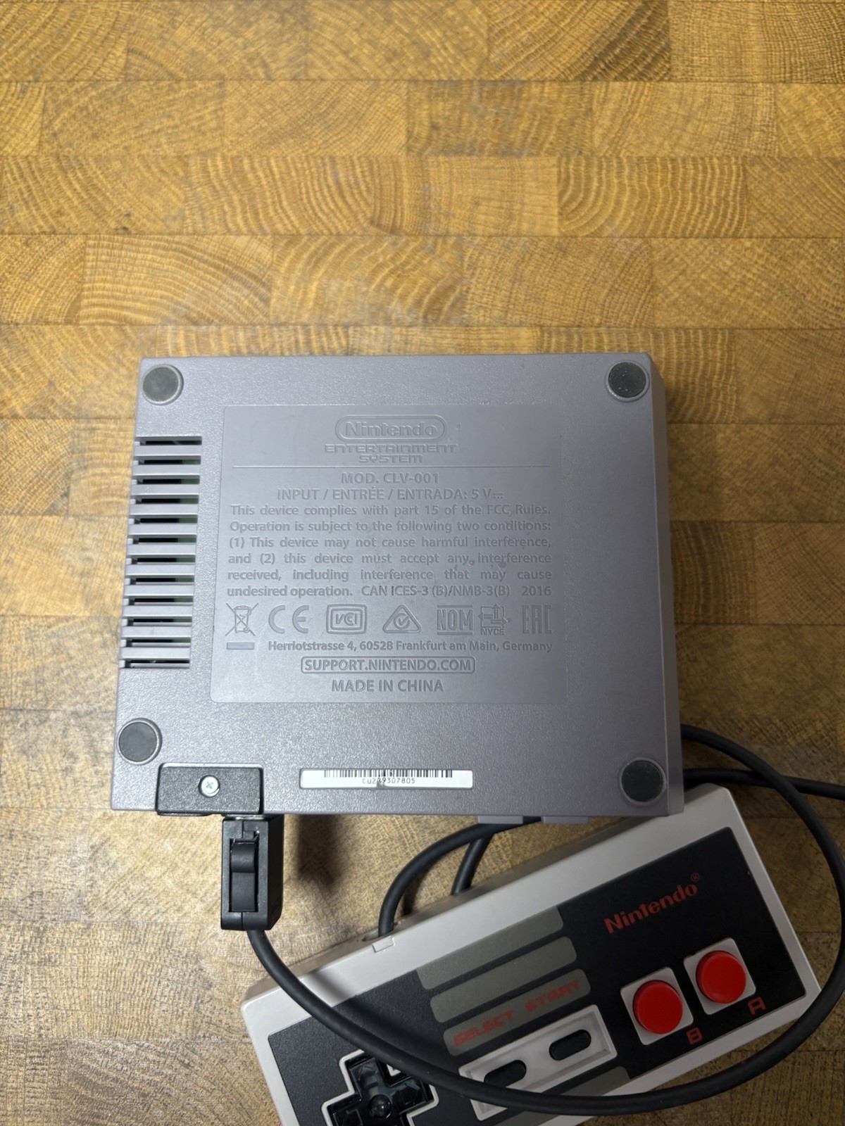 Nintendo Entertainment System 512MB NES Classic Edition Console – White/Gray