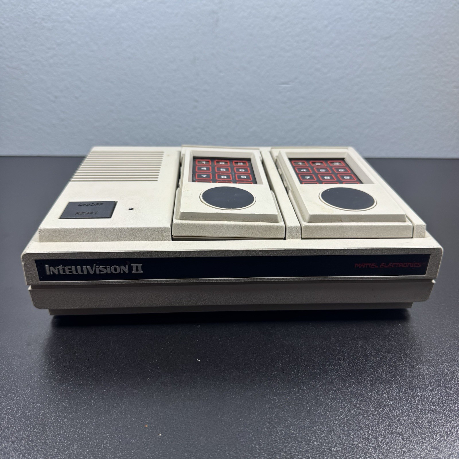 FPOR Intellivision II 2 Console System With 2 Controllers For Parts Or Repair