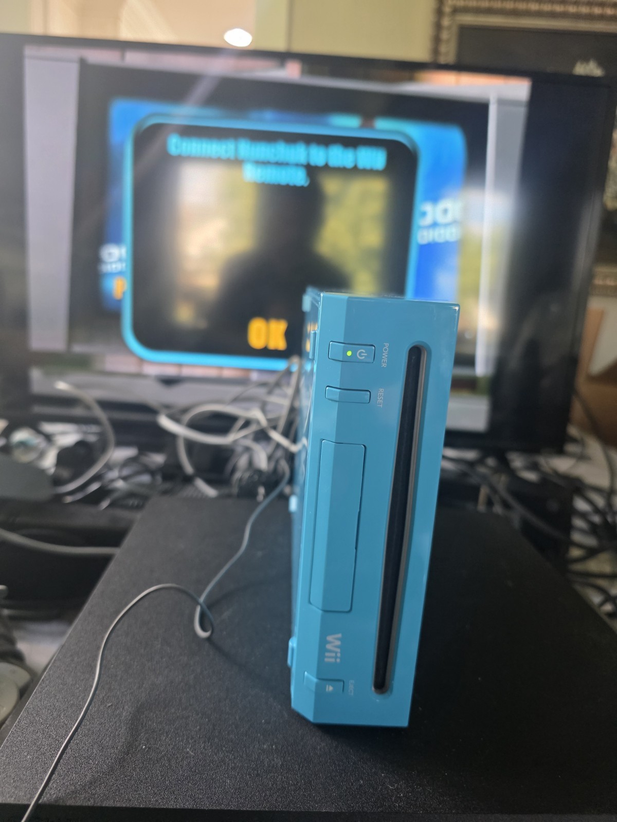 Nintendo Wii Blue Limited Edition RVL-101(USA) Authentic Console Only Excellent