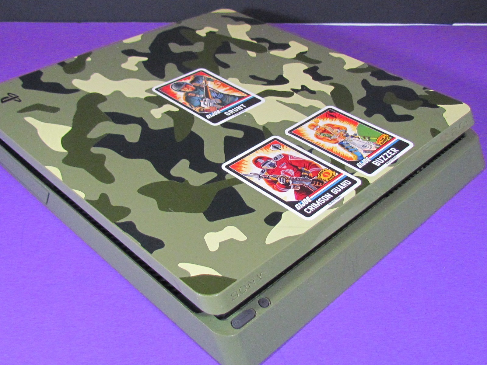 Sony PlayStation 4 Slim Call of Duty: WWII Limited Edition 1 TB Green Camouflage