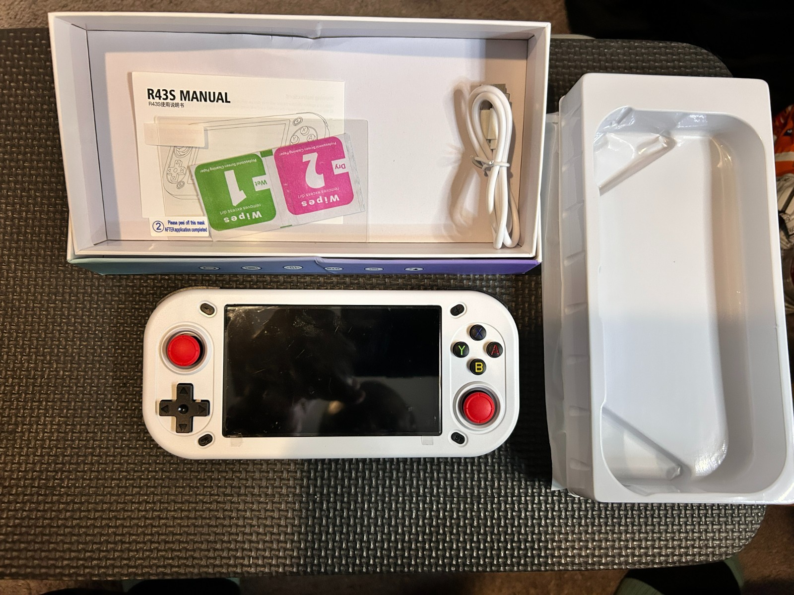 GAME CONSOLE R43S (WHITE) (64GB GAME CARD) FREE BLUETOOTH EARBUDS (GXRG)