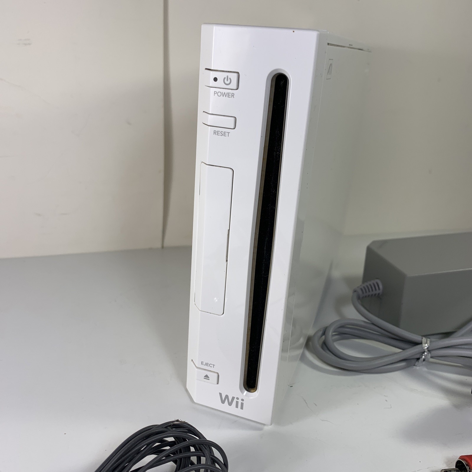 Nintendo Wii RVL-001 512 MB Home Console Bundle White Tested