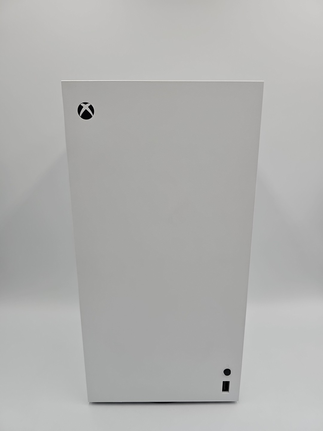 Microsoft Xbox Series X 1TB Digital Console 1882 – Elite Series 2 Controller
