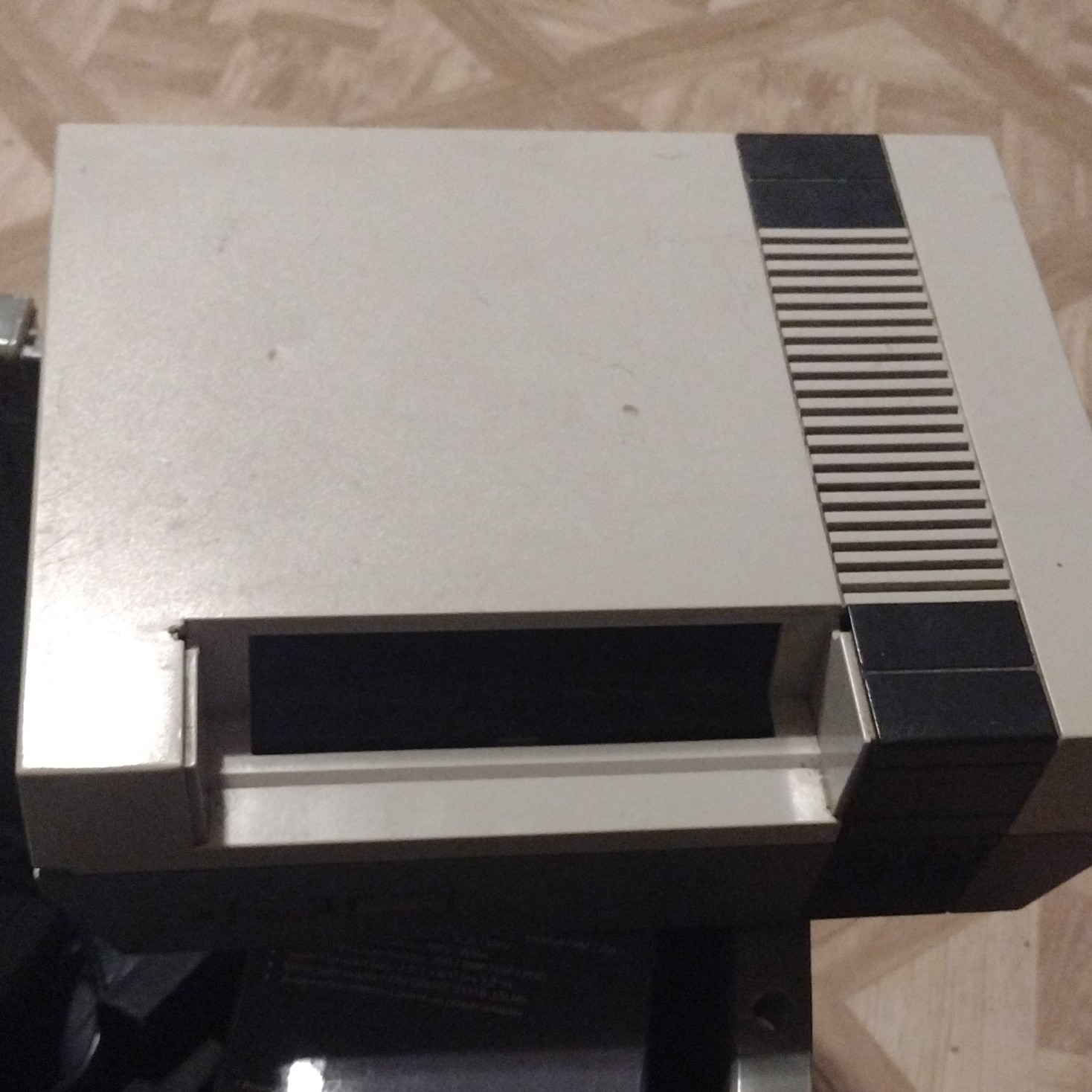 Nintendo Entertainment System NES-001 Gray Home Console RF Connectivity 1985