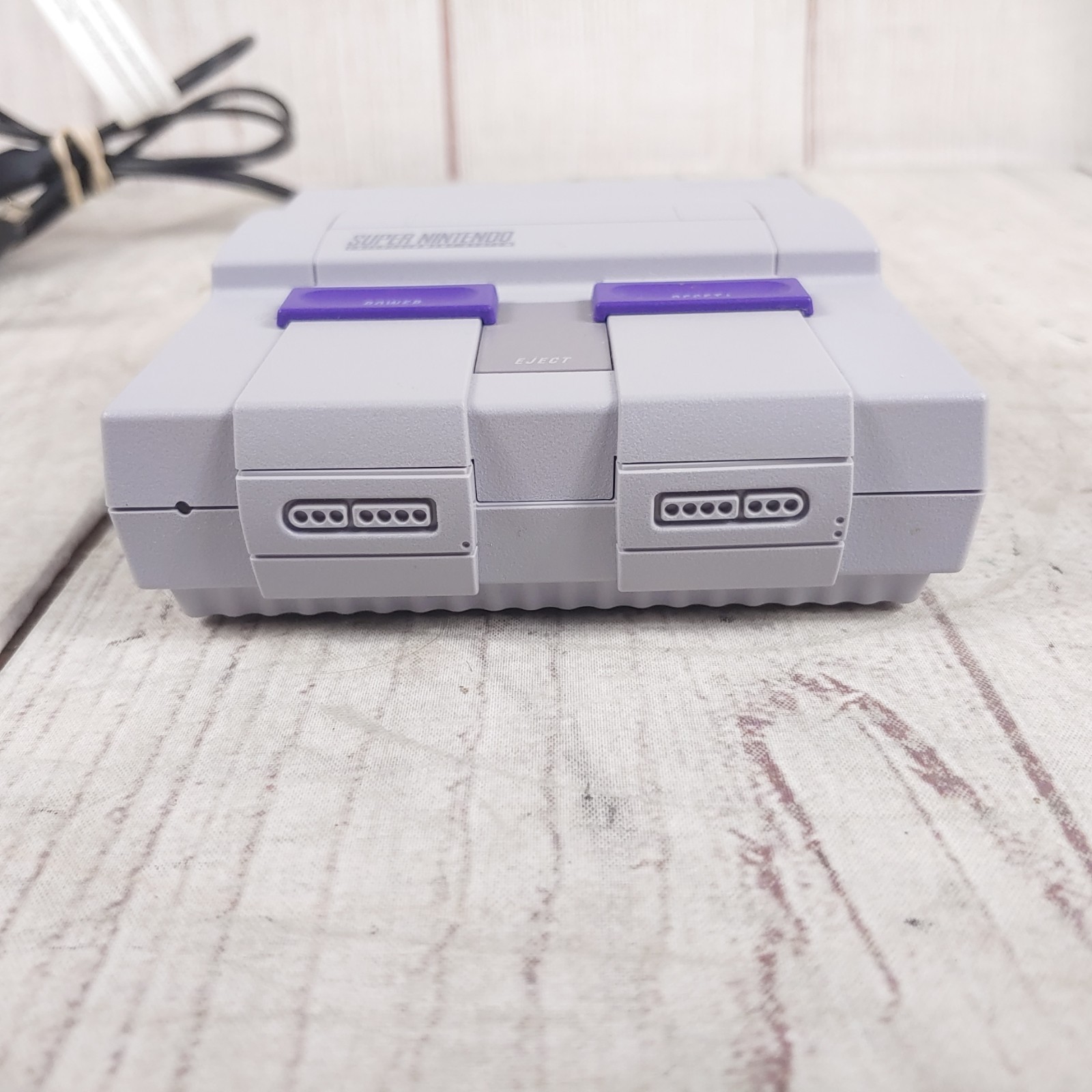 Nintendo SNES Classic MINI – 2 CONTROLLERS + POWER – Super Nintendo CLV-201