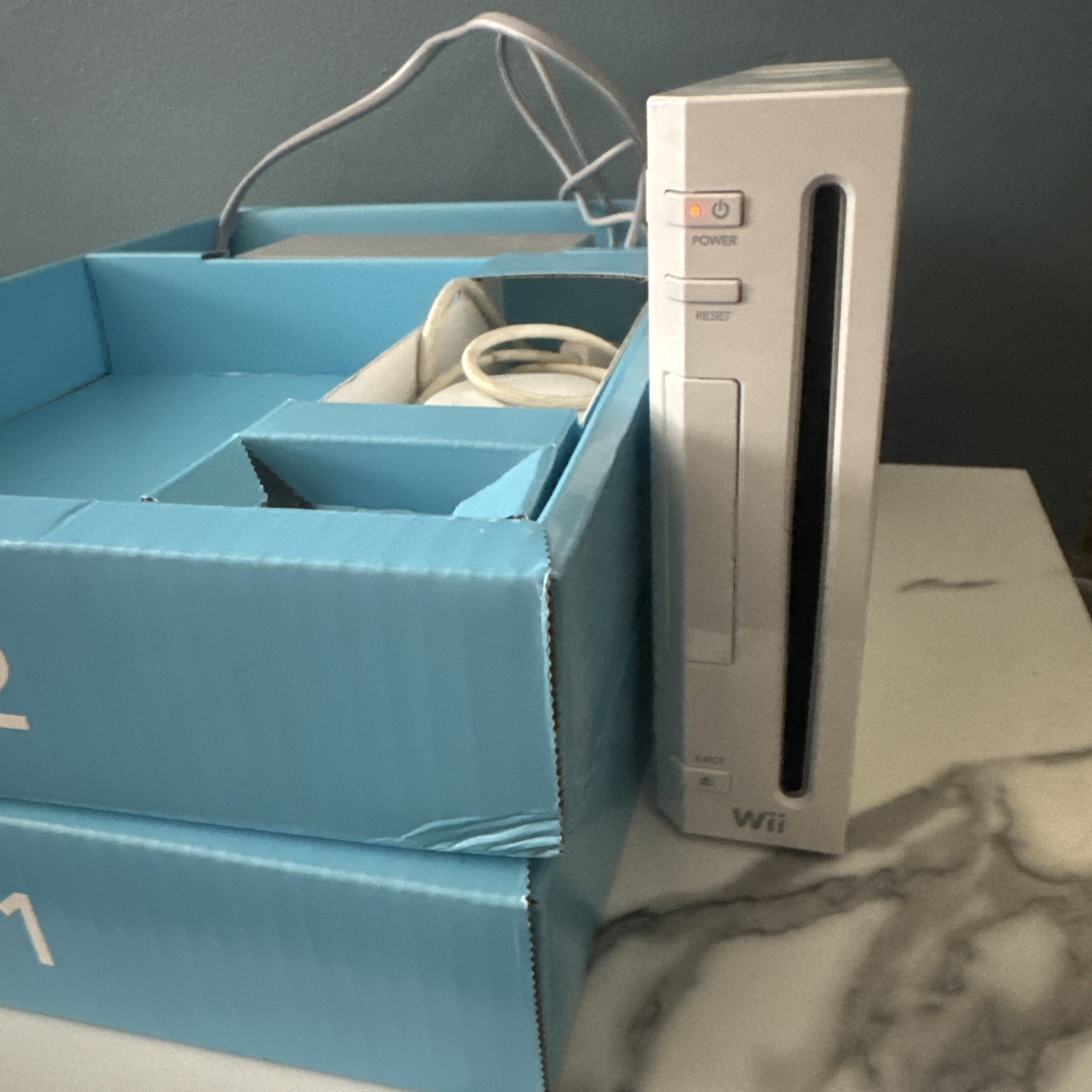 White Nintendo Wii Console Bundle Complete Tested & Working. *No Game included*