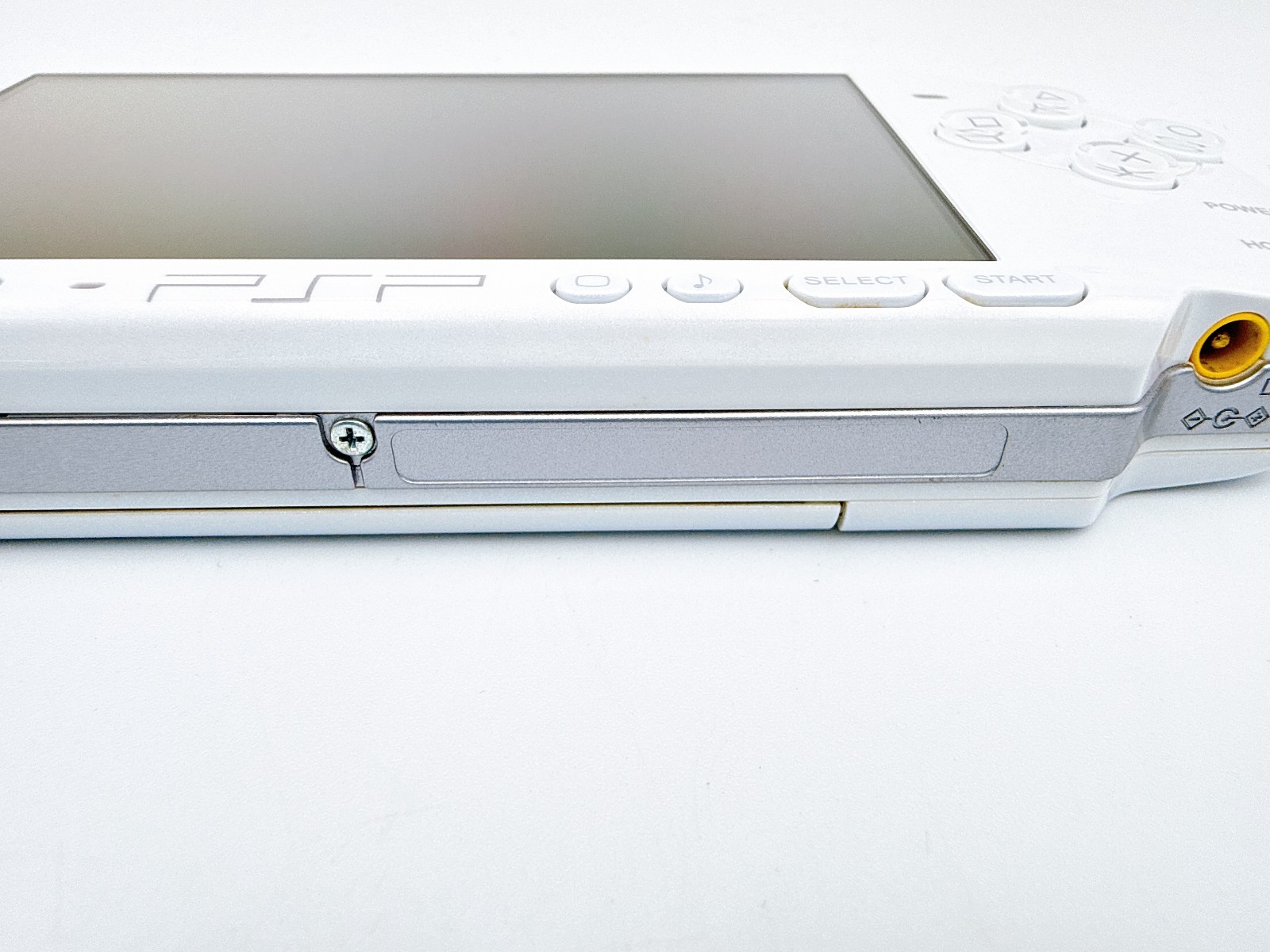 SONY PSP-3000 Console White Complete in Box Region Free w/4GB – Very Good