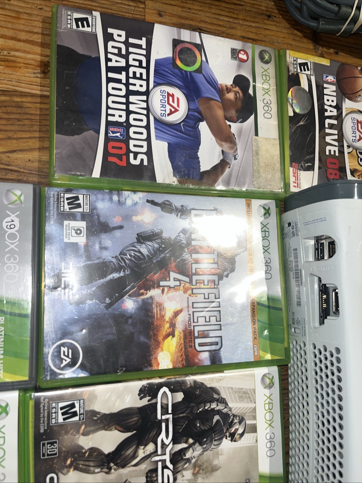 Xbox 360 60gb White Console bundle w/ games & Cords