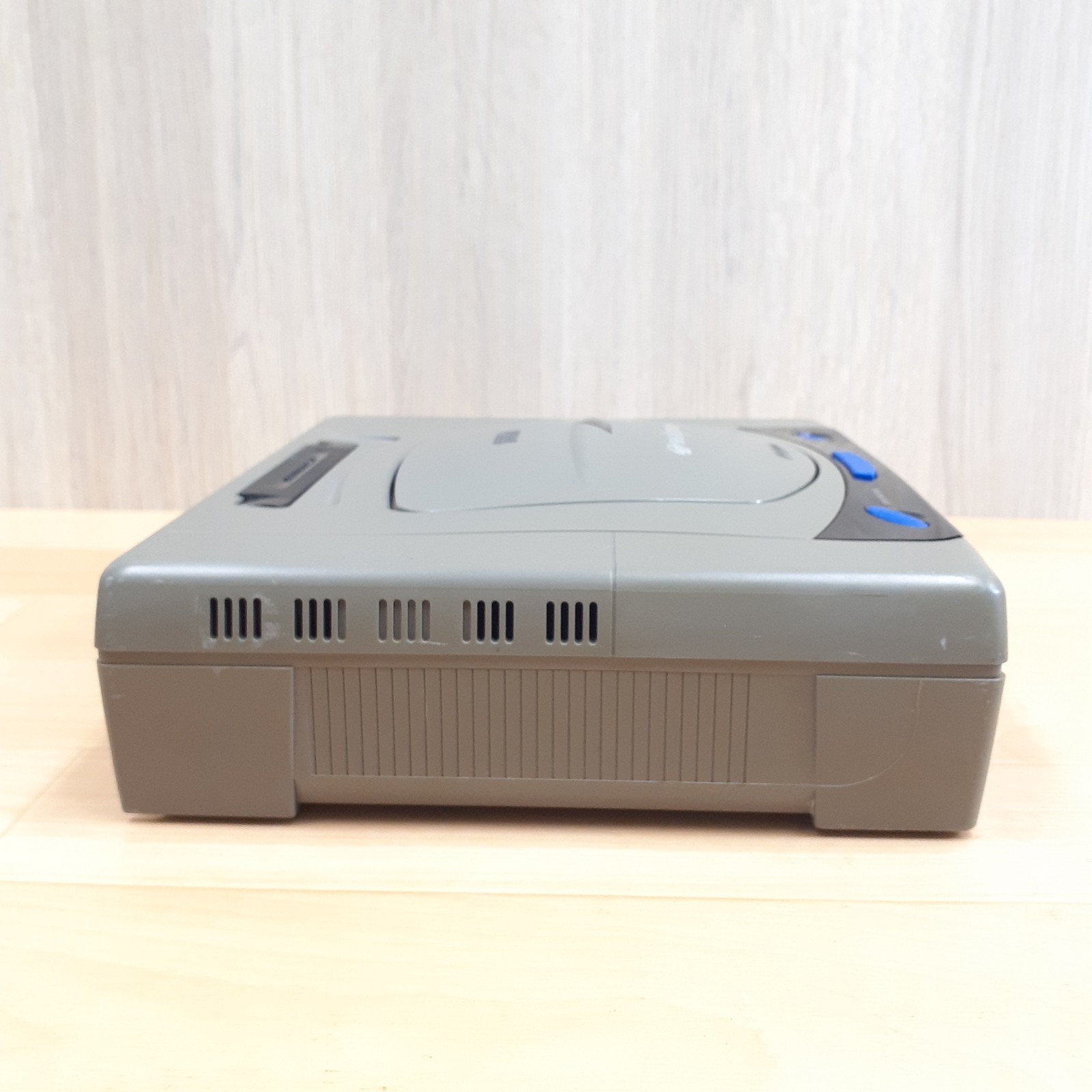Japan SEGA SATURN Console HST-3210 with 2 controllers, Cables 5 Games SG825G-5G