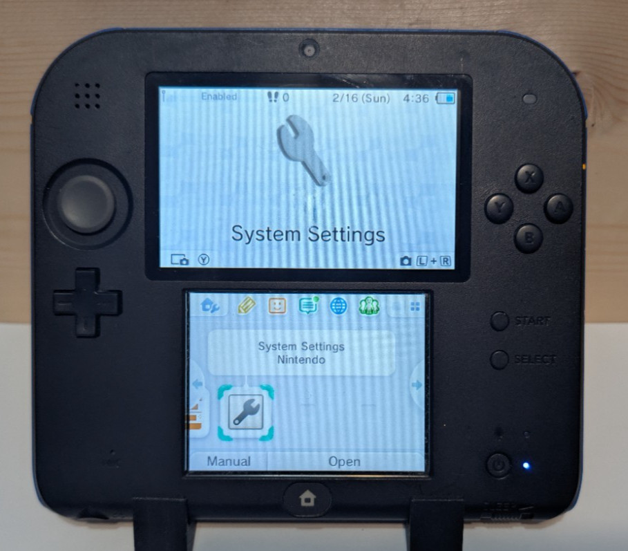 Nintendo 2DS Blue/Black US Version W/SD & Cable *Tested*