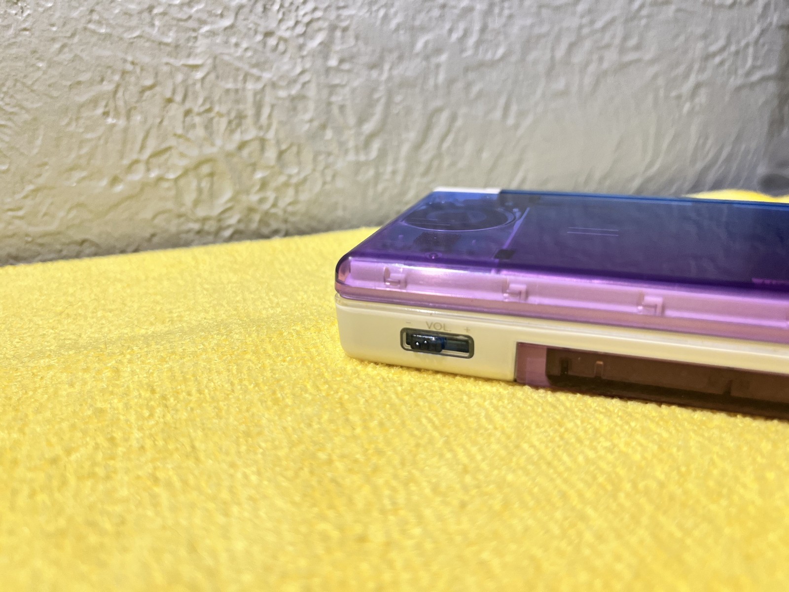 Nintendo DS Lite – Custom Gradiant Translucent/White, Blue LED Power Light