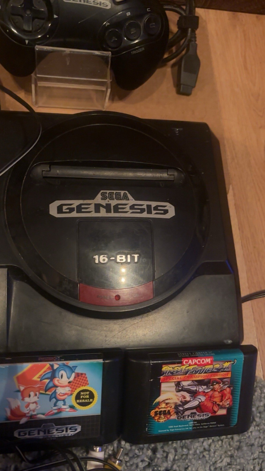 Sega Genesis Model 1601 Console Bundle With Sonic 1 & 2 Street Fighter 2 Special