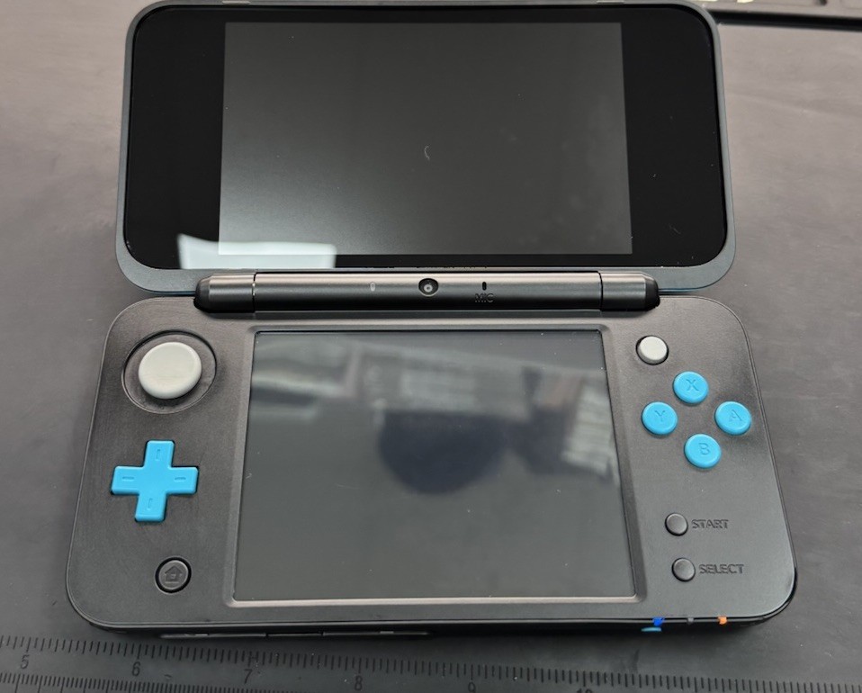 Nintendo 2DS XL JAN-001 Turquoise Black Handheld Game Console 🔒 Parental Lock🔒