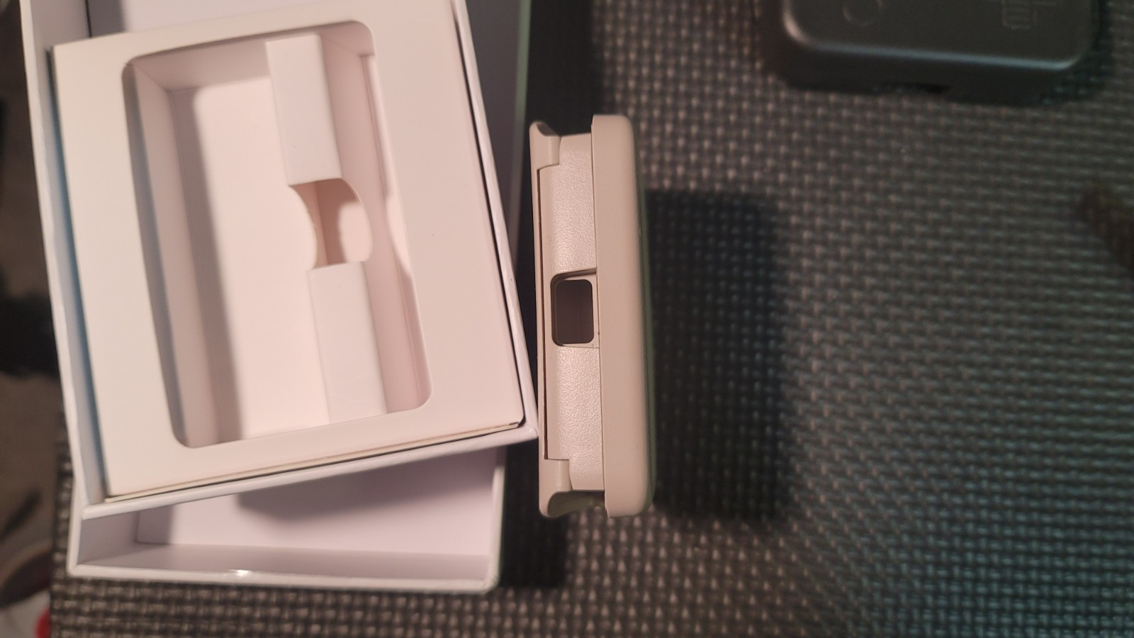 GAMESIR POCKET TACO (BEIGE) (FREE X6 GAMING HANDHELD) SHIPS FROM TEXAS (GXRG)